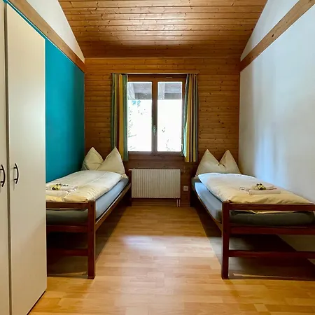 Alpine Base Hostel - Adults Only Lauterbrunnen Exterior photo