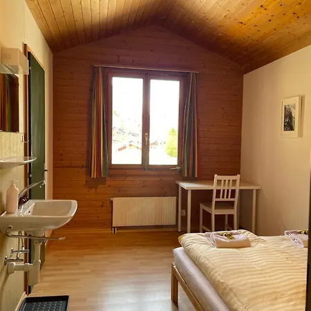 Alpine Base Hostel - Adults Only Lauterbrunnen Exterior photo