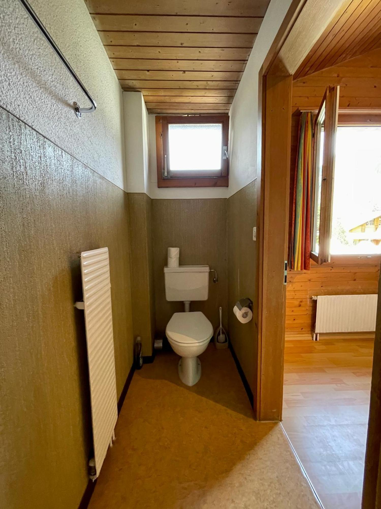 Alpine Base - Adults Only छात्रावास Lauterbrunnen